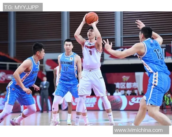 8月4日北京对阵广东篮球赛全面分析及战术解读