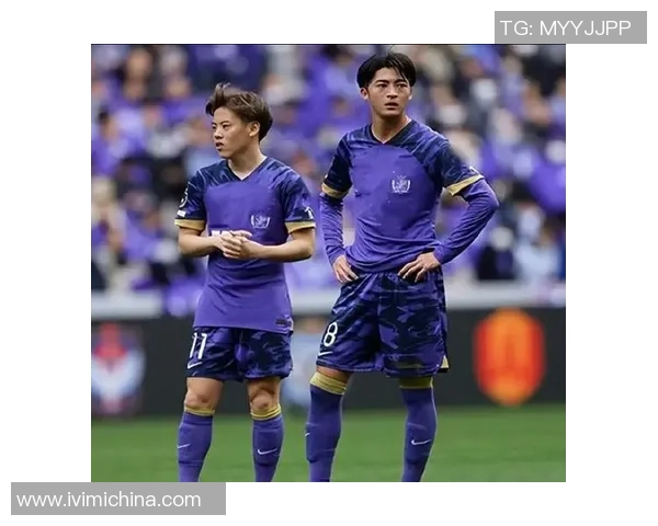 日本球迷热情支持柏太阳神对阵广州恒大精彩赛事回顾